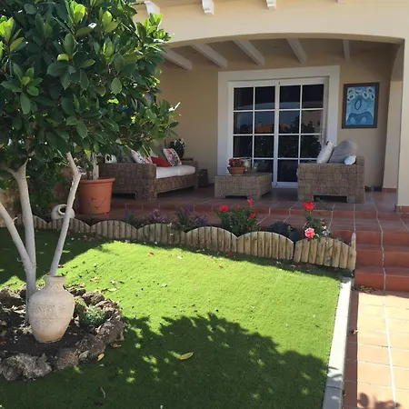 Casa Paraiso Mit Ueberdachter Terrasse * 科斯塔卡莱塔